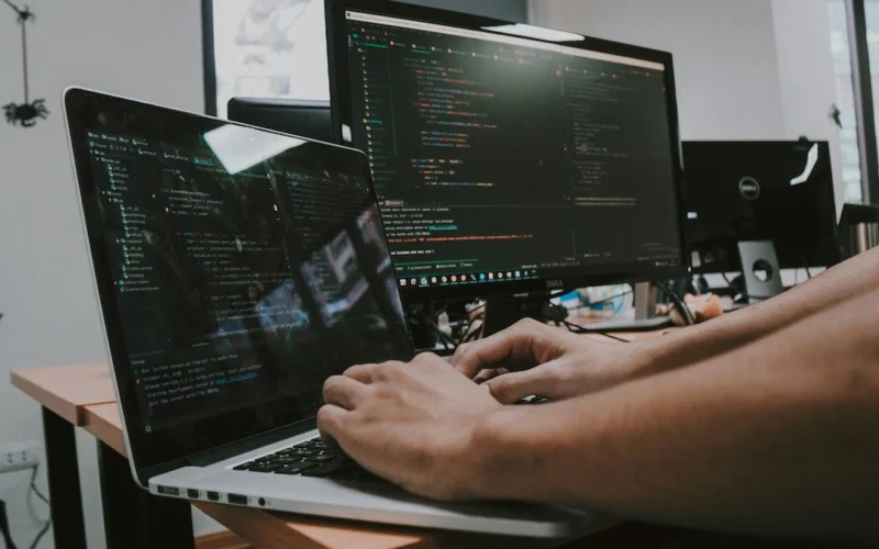 Garantire la cyber security dell’OT. Conoscere e gestire le minacce cyber legate al mondo della produzione industriale